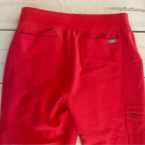 Figs red scrub pants size S - Picture 4 of 10